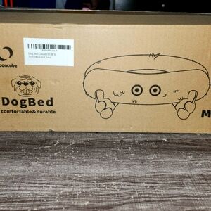 Mooncube Small Dog Bed with Detachable Toys